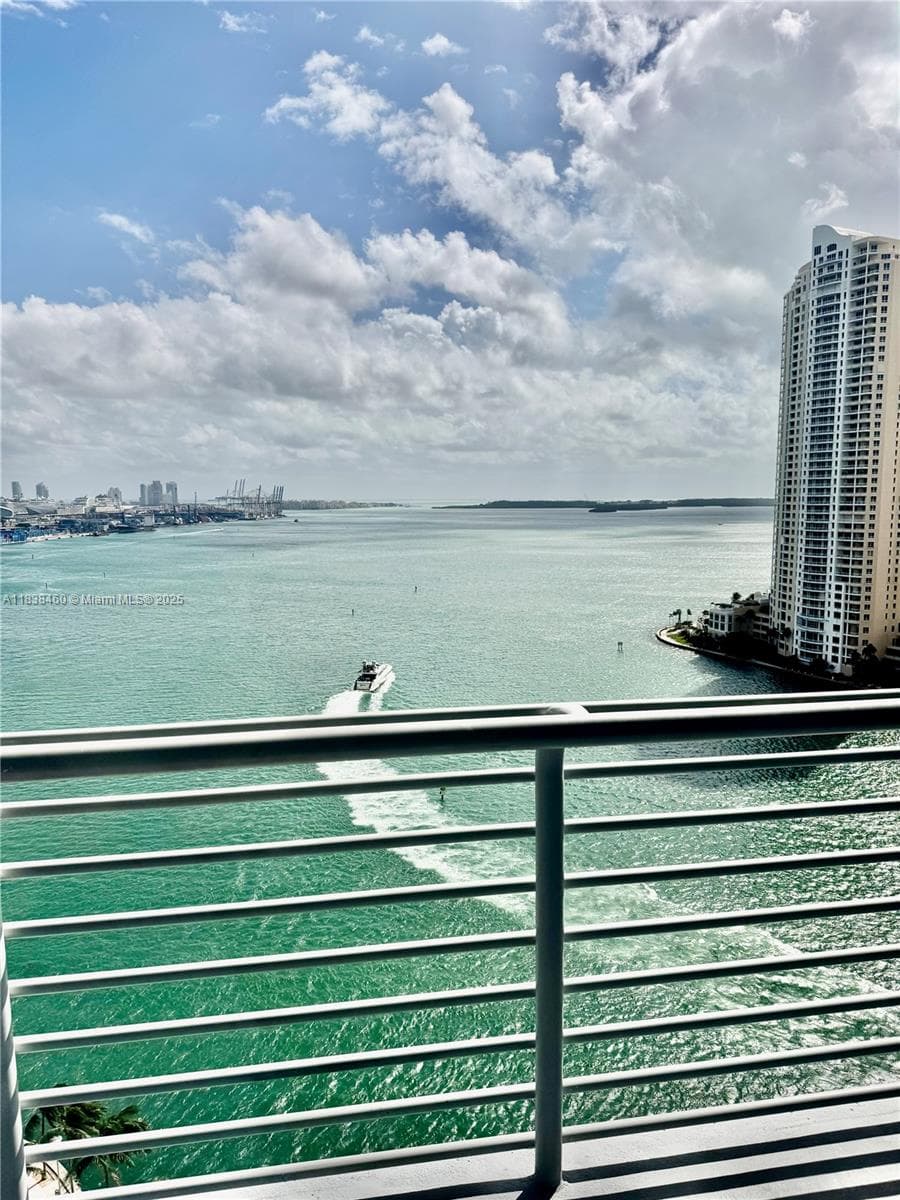 One Miami Unit 2226 condo rented at 325 S Biscayne Blvd # 2226, Miami FL 33131