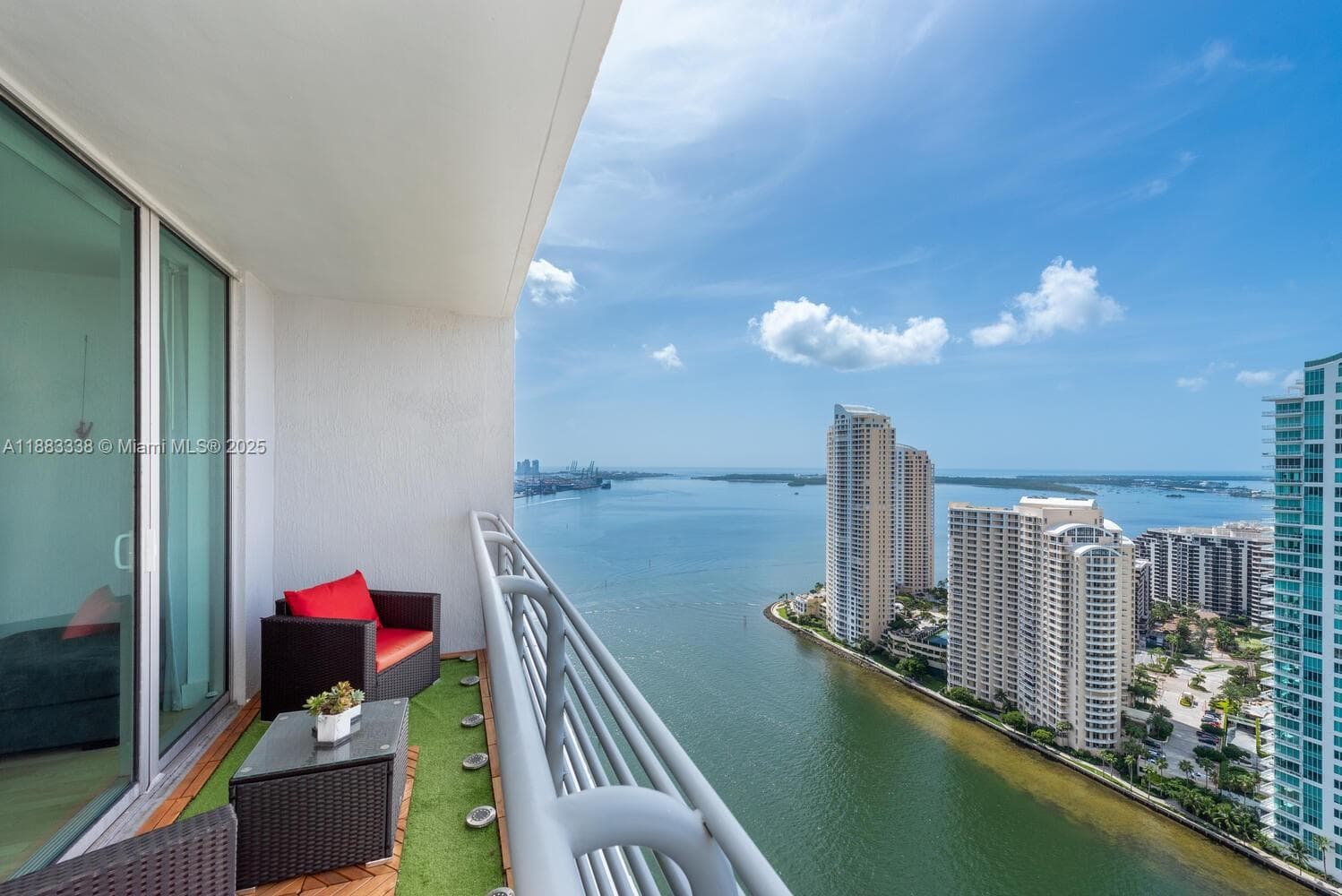 One Miami Unit 3915 condo rented at 325 S Biscayne Blvd # 3915, Miami FL 33131