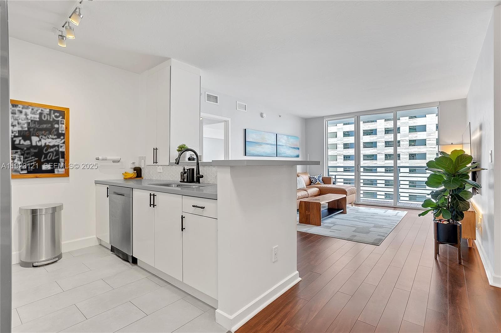 One Miami Unit 3008 condo rented at 335 S Biscayne Blvd # 3008, Miami FL 33131