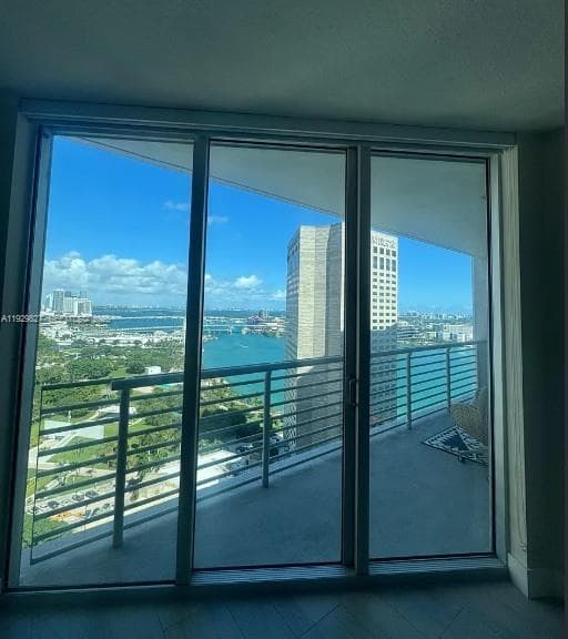 One Miami Unit 2816 condo rented at 325 S Biscayne Blvd # 2816, Miami FL 33131
