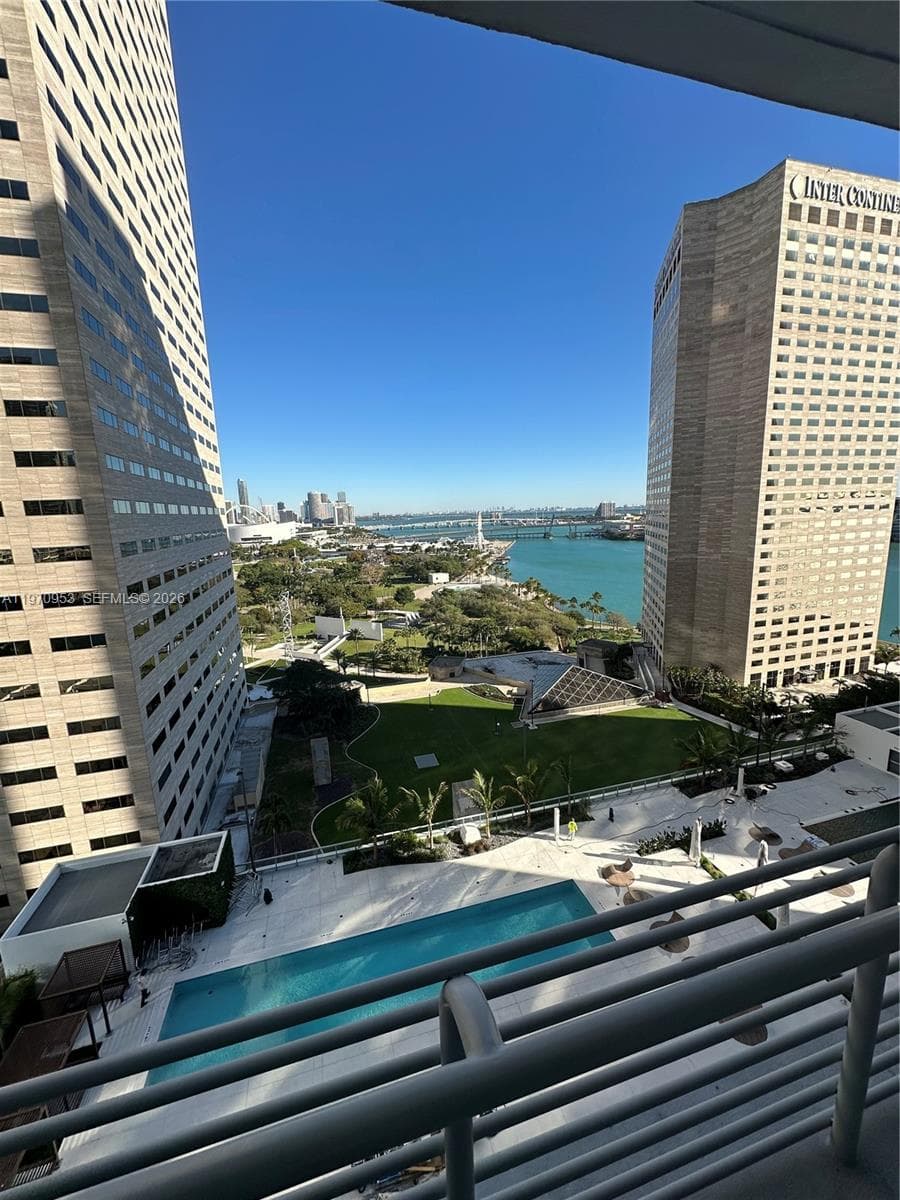 One Miami Unit 2016 condo rented at 325 S Biscayne Blvd # 2016, Miami FL 33131