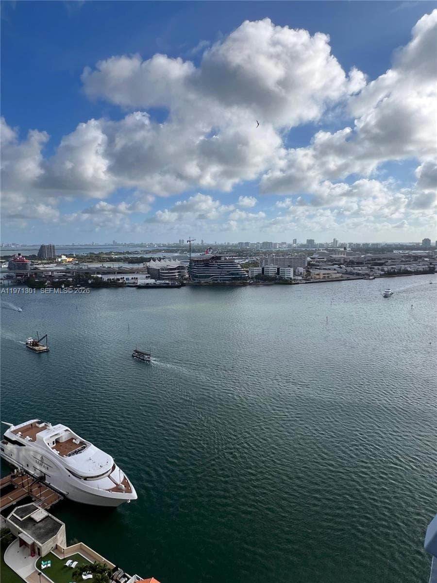 One Miami Unit 2906 condo rented at 335 S Biscayne Blvd # 2906, Miami FL 33131