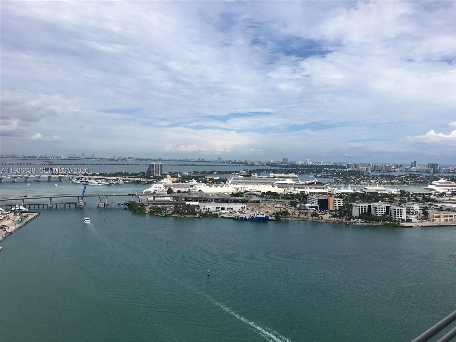 One Miami Unit 3910 condo rented at 335 S Biscayne Blvd # 3910, Miami FL 33131