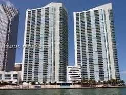 One Miami Unit 804 condo pending at 335 S Biscayne Blvd # 804, Miami FL 33131